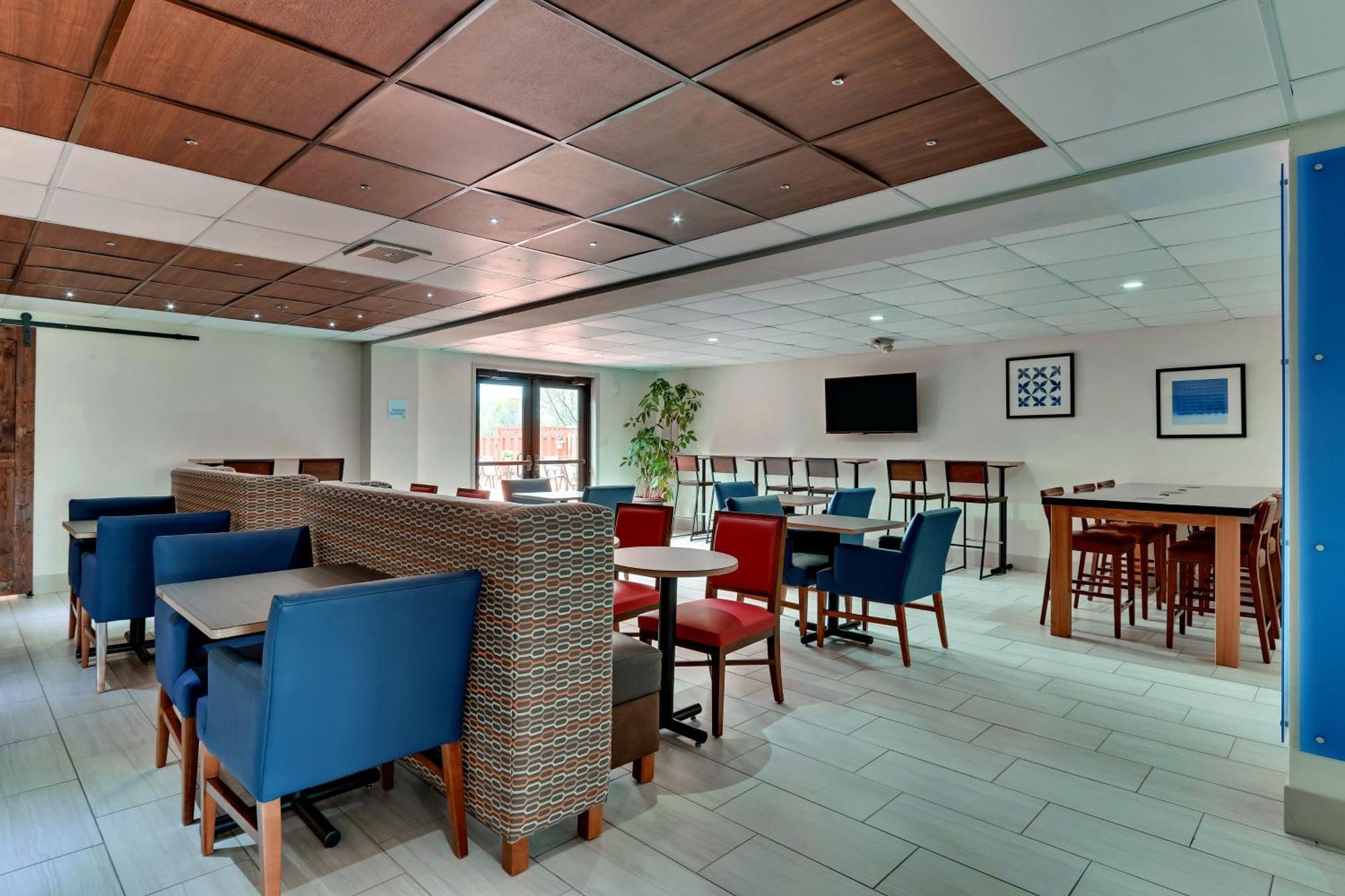 Holiday Inn Express & Suites Bad Axe, An Ihg Hotel Εξωτερικό φωτογραφία